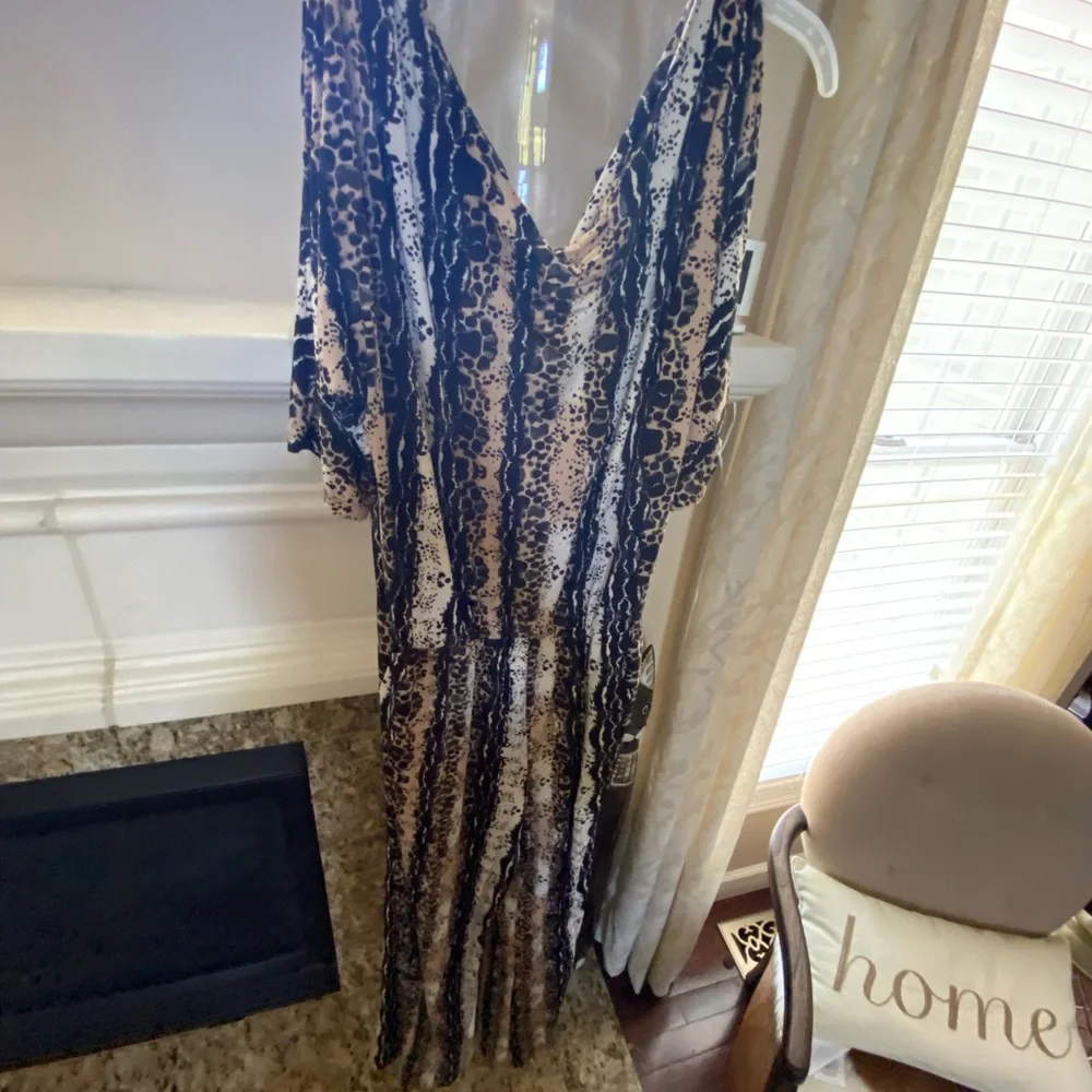Animal patch Jumpsuit - Picture 2 of 3